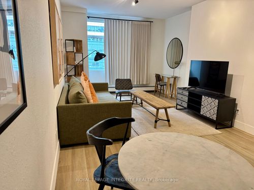 717-161 Laurier Avenue W, Ottawa Centre, ON, K1P5J2 | Card Image