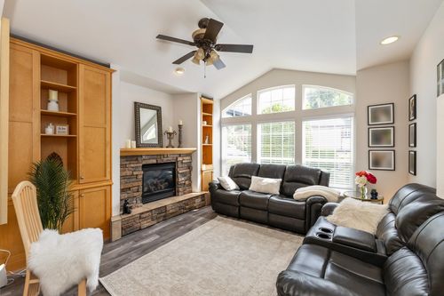 68-32777 Chilcotin Dr, Abbotsford, BC, V2T5W4 | Card Image
