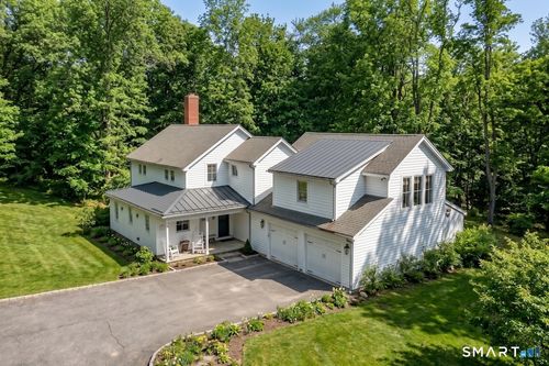 9 Old Paddock Ln, South Kent, CT, 06785-1040 | Card Image