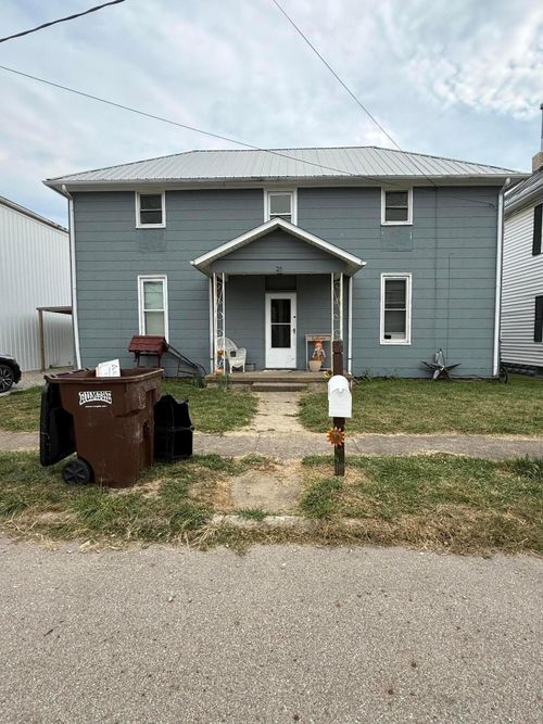 25 W Front St, New Holland, OH, 43145-9665 | Card Image