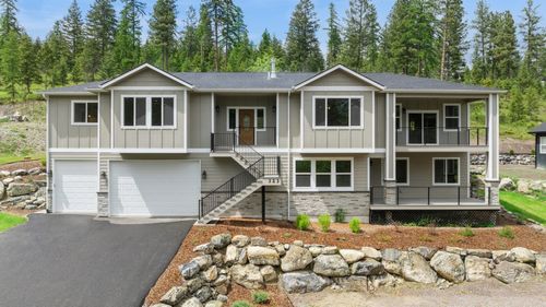 323 Skookum Rd, Lakeside, MT, 59922-9687 | Card Image