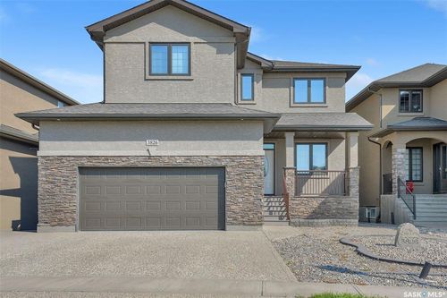 3826 Goldfinch Way, Regina, SK, S4V1S4 | Card Image