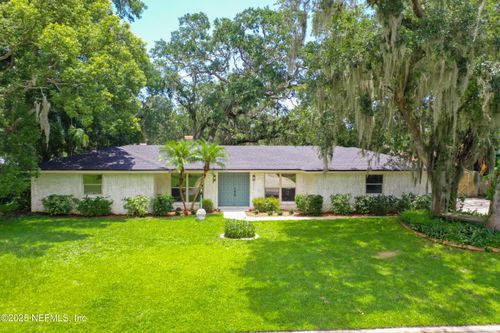 211 Woodland Ave, St Augustine, FL, 32080-6333 | Card Image