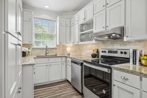 2113 Parkview, Carrollton, TX, 75006-2902 | Card Image