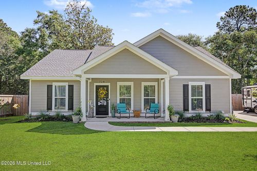 720 Plum St, Ocean Springs, MS, 39564-8458 | Card Image
