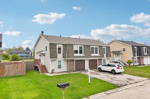 370 Kirkwood Cir, Bolingbrook, IL, 60440-1972 | Card Image