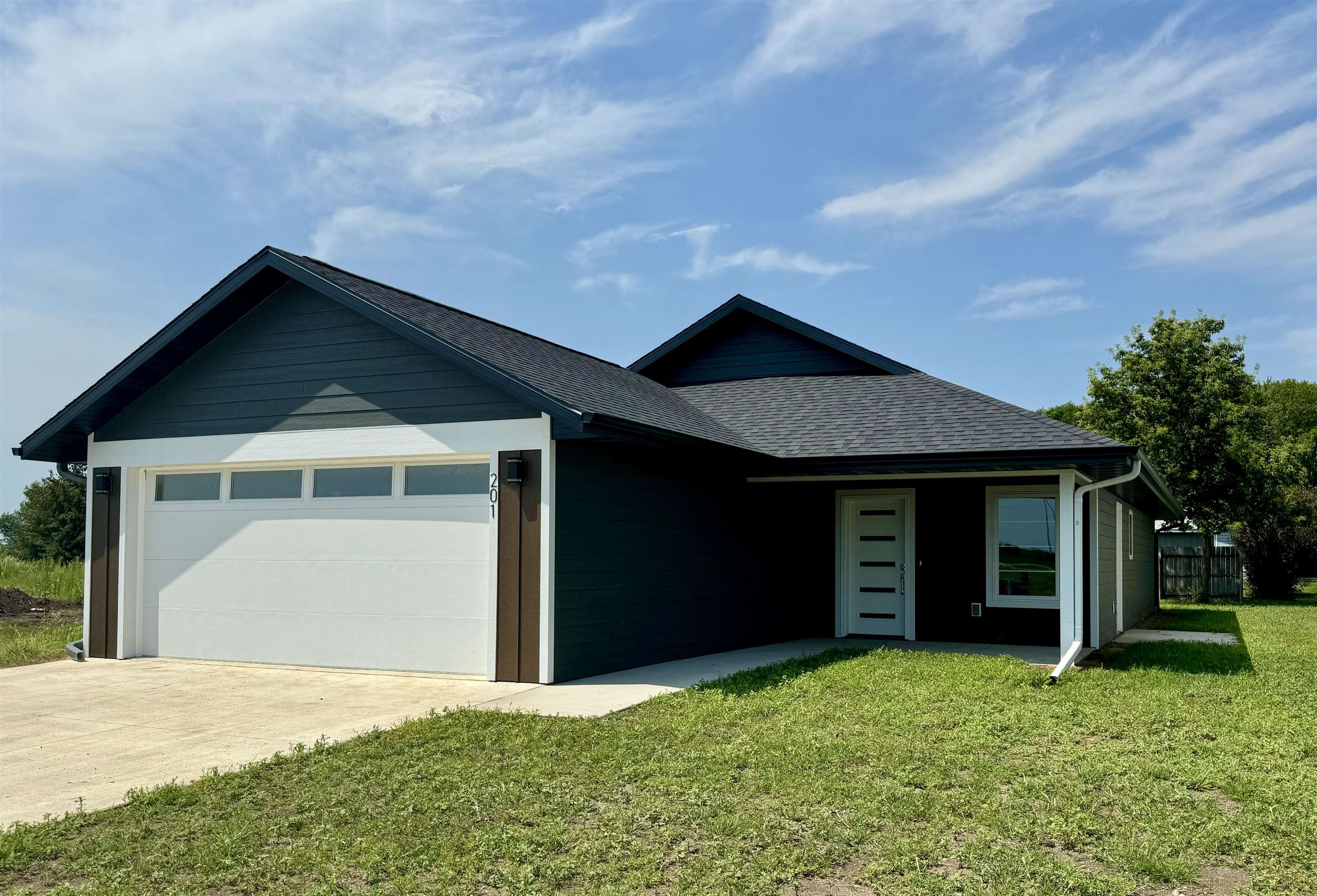 34th Ave, Spencer, IA 51301