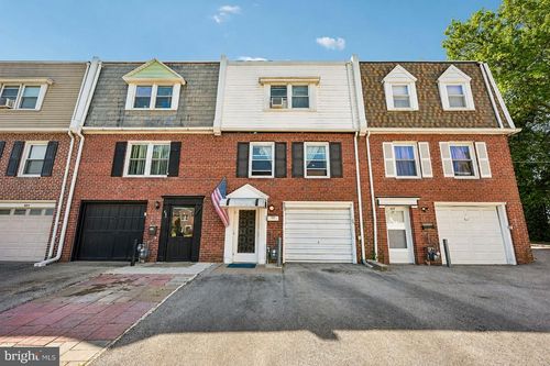 425 Arlington Ave, UPPER DARBY, PA, 19082-2801 | Card Image