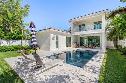234 Ne 12th St, Delray Beach, FL, 33444-4068 | Card Image