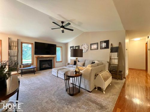 11085 Baldwin Road, Chesaning Township, MI, 48816 | Card Image