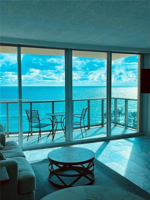 apt-1024-2501 S Ocean Dr, Hollywood, FL, 33019-2614 | Card Image