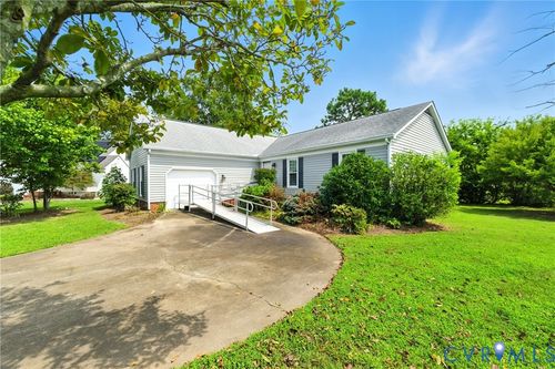 36 Sandpiper Ct, Hampton, VA, 23669-1140 | Card Image