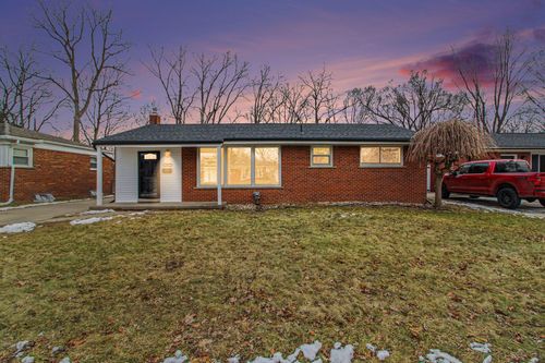 36891 Thinbark St, Wayne, MI, 48184-1138 | Card Image