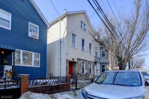 23 Hawkins St, Newark, NJ, 07105-3917 | Card Image