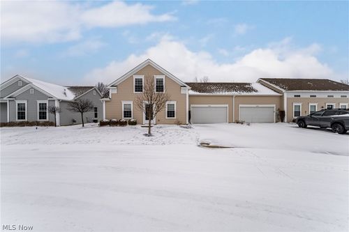 8708 Wakefield Run, North Ridgeville, OH, 44039-9744 | Card Image