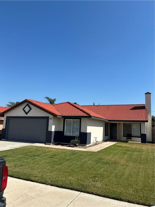 17835 Dianthus Ave, Fontana, CA, 92335 | Card Image