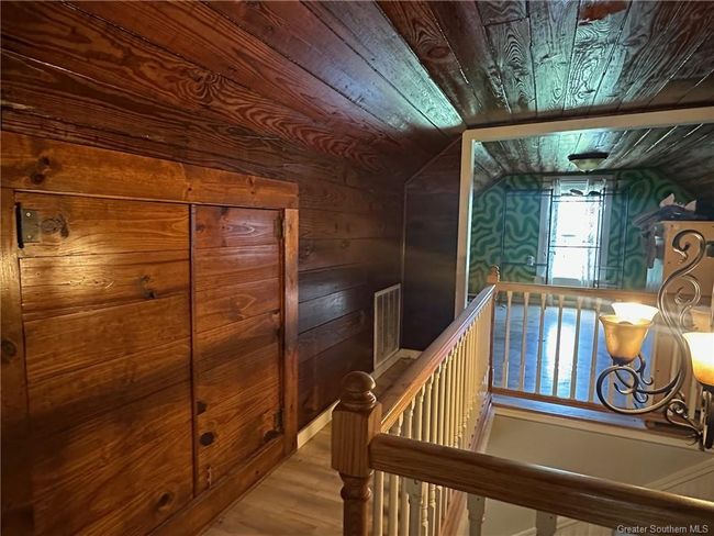 LOFT AREA | Image 23