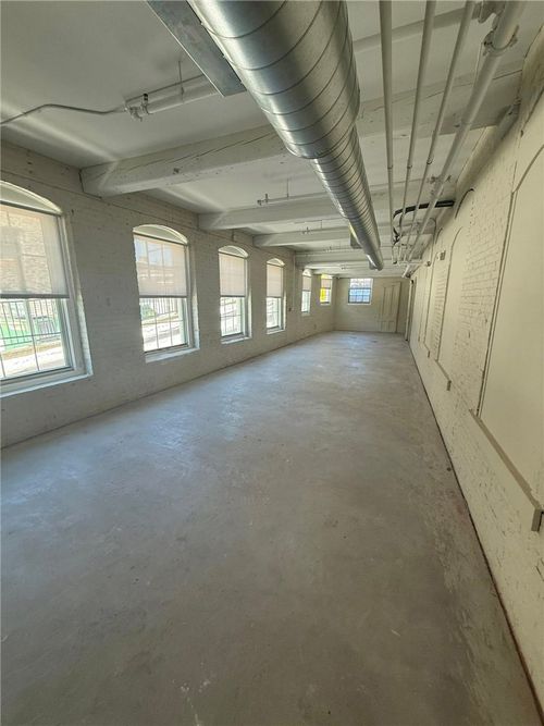 5 Island Pl, Woonsocket, RI, 02895-5201 | Card Image