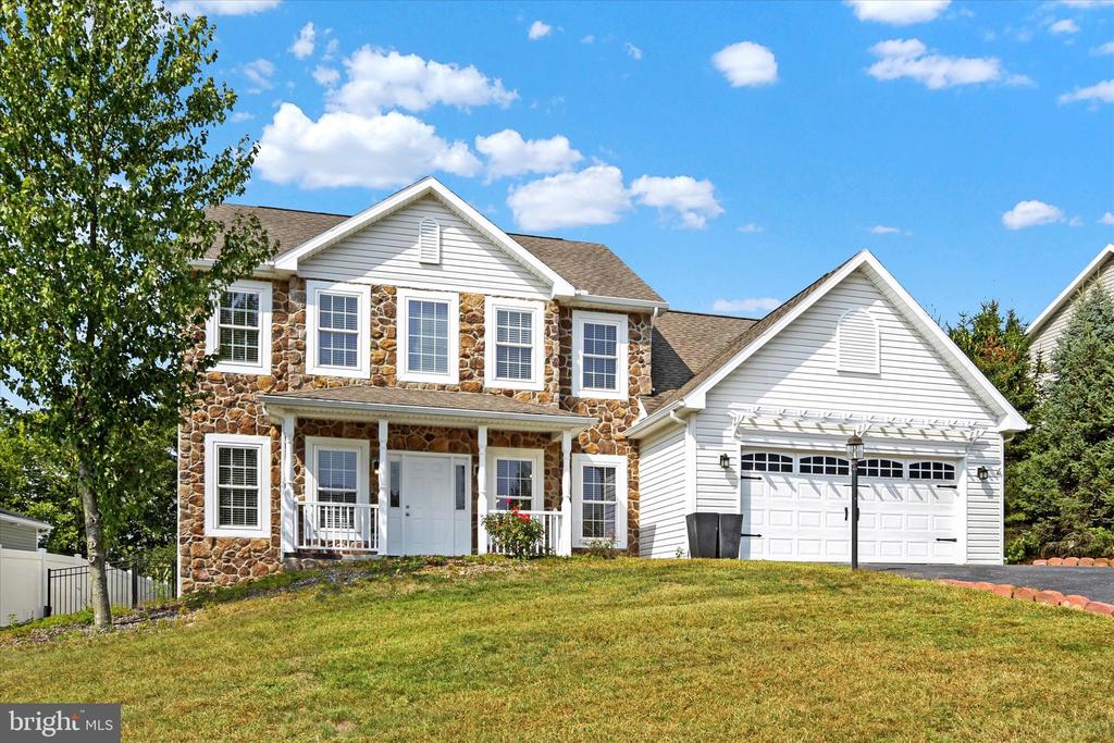 West Vw, Carlisle, PA 17013