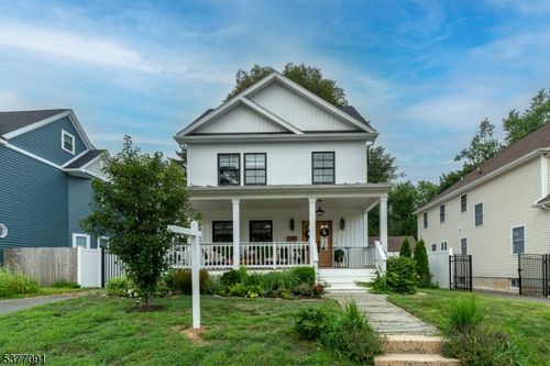 581 Mountain Ave, Bound Brook, NJ, 08805-1719 | Card Image
