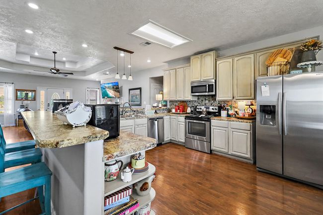 13659 Todd Rd, House other with 4 bedrooms, 4 bathrooms and 2 parking in Winnie TX | Image 8