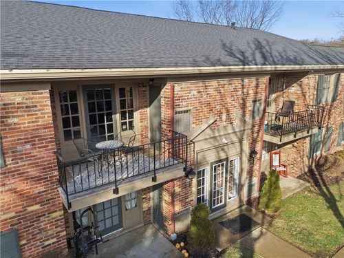 apt-e-1110 Chatham Park Dr, Pittsburgh, PA, 15216-1045 | Card Image