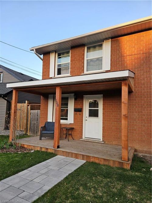 158 Dufferin St, Smithville, ON, L0R2A0 | Card Image