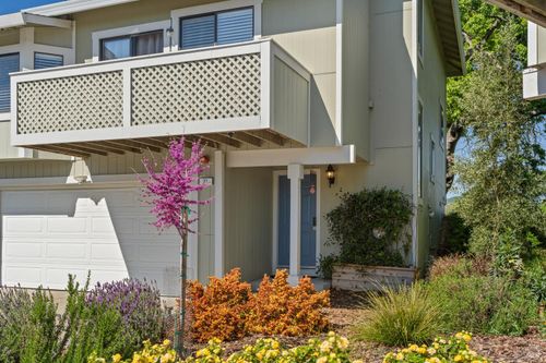 21 Briarwood Court, Novato, CA, 94947 | Card Image