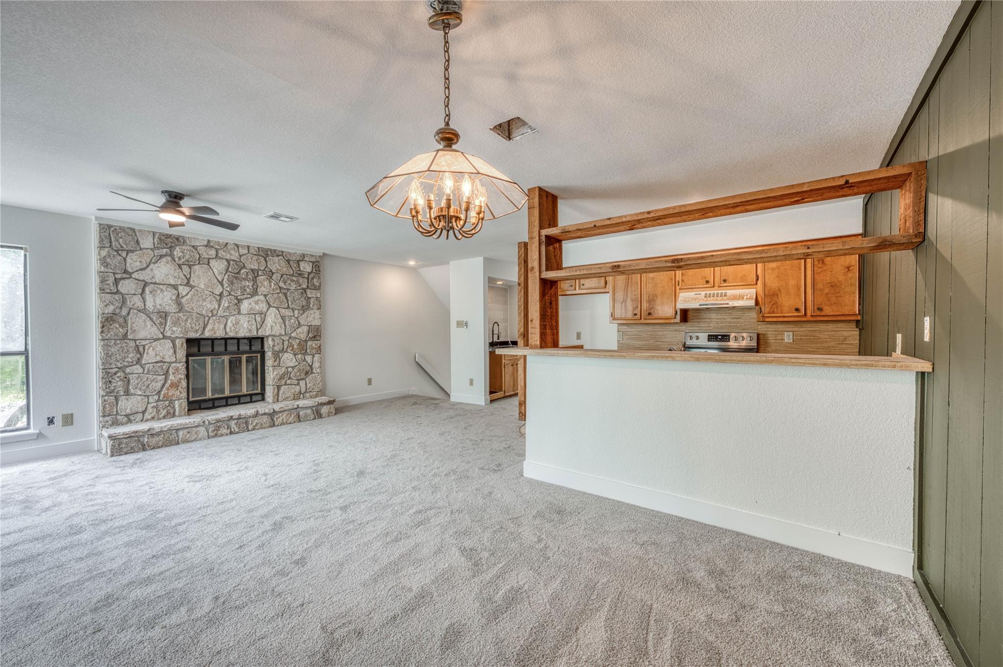 Residential Lease in Horseshoe Bay 4