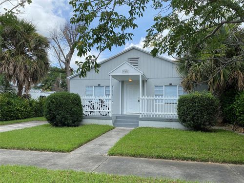 643 33rd St, West Palm Beach, FL, 33407-4819 | Card Image