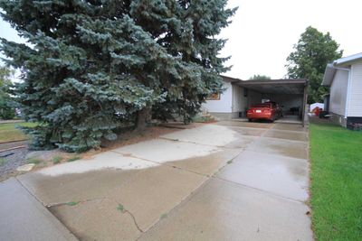 812 1 Ave N, House detached with 4 bedrooms, 2 bathrooms and 4 parking in Vauxhall AB | Image 2