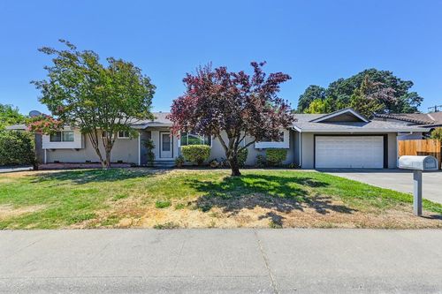 4516 Myrtle Ave, Sacramento, CA, 95841-3427 | Card Image