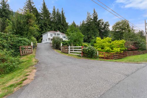 41780 Majuba Hill Rd, Chilliwack, BC, V2R5G8 | Card Image