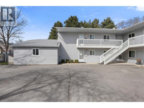 201-135 Woods Rd, Kelowna, BC, V1X6Z3 | Card Image