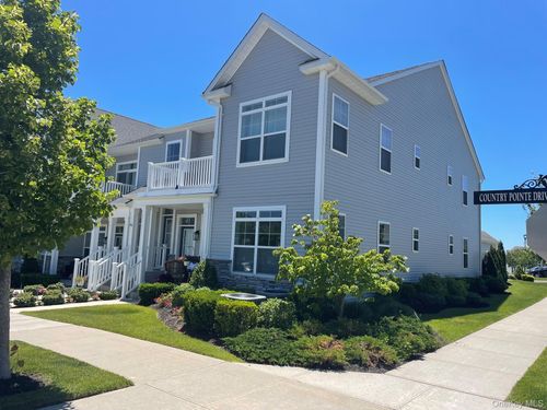 278 Silver Timber Dr, Yaphank, NY, 11980-2069 | Card Image