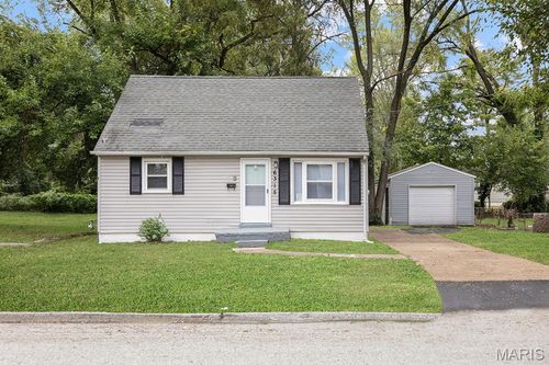 6315 Washington Ave, Berkeley, MO, 63134-1723 | Card Image