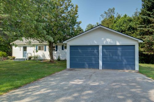 152 Sunset Dr, Glen Arbor, MI, 49636 | Card Image