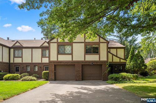 t023-68 Linwood Ave, Cresskill, NJ, 07626-2104 | Card Image
