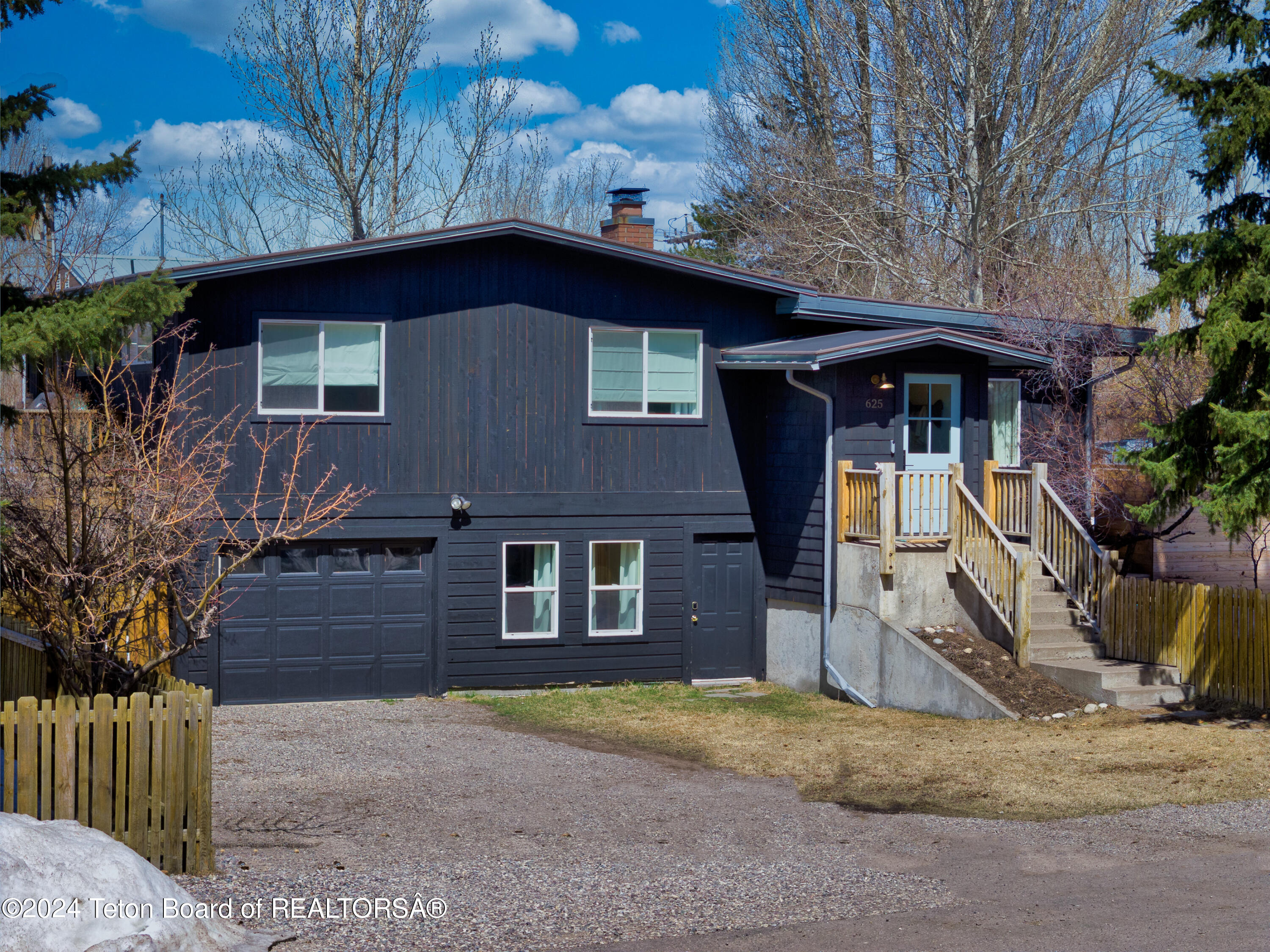 Hall Ave, Jackson, WY 83001