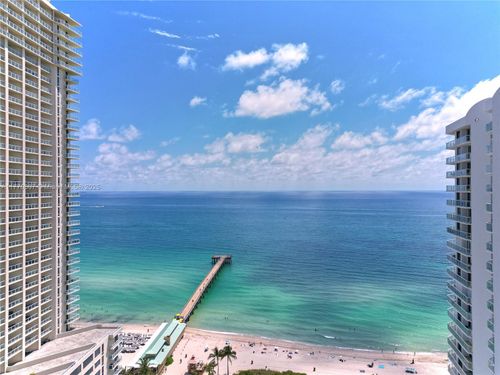 1-uph1-150 Sunny Isles Blvd, Sunny Isles Beach, FL, 33160-4391 | Card Image