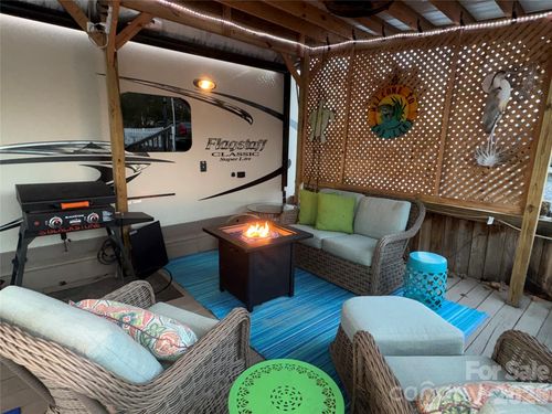 117 Pier Ave, New London, NC, 28127 | Card Image