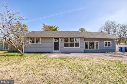 209 Manahawkin Trail, BROWNS MILLS, NJ, 08015 | Card Image