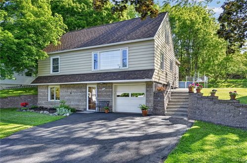 100 Fieldcrest Dr, Camillus, NY, 13031-1810 | Card Image