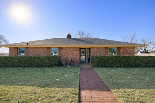 1401 Avenue N, Ralls, TX, 79357-3231 | Card Image