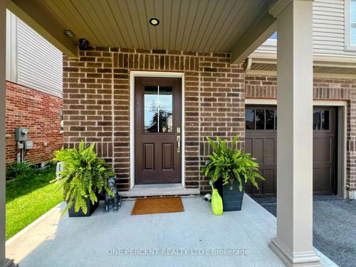 4348 Shuttleworth Dr, Niagara Falls, ON, L2G0X5 | Card Image