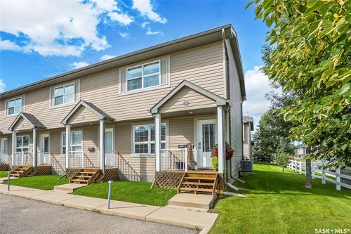 8-300 Maccormack Road, Martensville, SK, S0K2T0 | Card Image