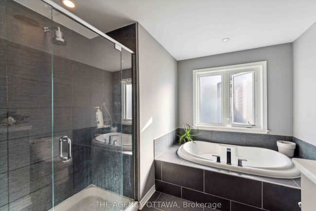 626 White Alder Ave, House other with 4 bedrooms, 4 bathrooms and 4 parking in Gloucester ON | Image 17