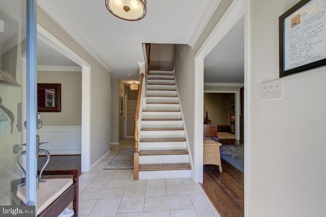 9004 Levelle Dr, House other with 5 bedrooms, 3 bathrooms and null parking in CHEVY CHASE MD | Image 6