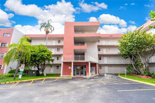 apt-304-8425 Nw 8th St, Miami, FL, 33126-3773 | Card Image