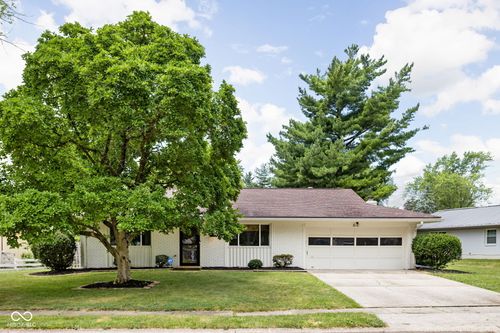 612 Kinzer Ave, Carmel, IN, 46032-2311 | Card Image